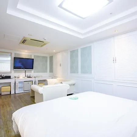 Gangneung Donga Hotel Exterior photo
